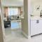 CHIC 1BR 2BA CONDO 1 Block to Aventura Mall - Aventura
