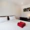 Modern Comfort in Paradise - Villa Argent 6 with 3BR and Access to Tropical Pool - Ban Muang Mai