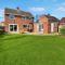 Amaya Nine Sleeps 7 Large 4 bed house - Bottesford - Bottesford
