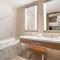 FIRST CLASS 2BR Luxury Urban Getaway