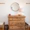 Charming 3 BR North End Beach Cottage One Block to the Beach Private Parking Private Backyard 1478 - فرجينيا بيتش