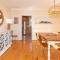 Charming 3 BR North End Beach Cottage One Block to the Beach Private Parking Private Backyard 1478 - فرجينيا بيتش