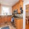 Charming 3 BR North End Beach Cottage One Block to the Beach Private Parking Private Backyard 1478 - فرجينيا بيتش
