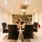 Luxury 3BR Apartment with stunning views and a pool at Villagio - Accra