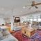 Stunning, Large, Waterfront Retreat - Highlands