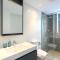 Exquisite 2BR in Belgravia Square with City View - Dubaj