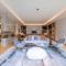 Exquisite 2BR in Belgravia Square with City View - Dubaj