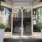 Yasha Hotel