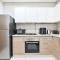 Luxury 1BR Near Burj Khalifa with Canal Views