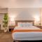 Inn At Moss Landing Point