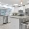 Canalfront Bradenton home with Dock & Heated Screened In Pool - Bradenton