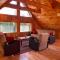Cozy Catskill Log Home - مونتايسلو