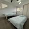 Entire 5BR resort-like Home with Private Pool - Albany Creek