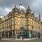 The Jade Emperors Suite - Sleeps 5 - City Centre - Flexible Check In - First Direct Arena 7min walk - Leeds