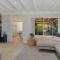 Palm Cove Retreat - Umina Beach