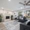 Spacious Newly Remodeled 3/2 - 莱克兰