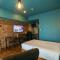 Hotel 385