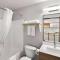 Birch Hill Suites Rochester - Med City