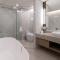 HE TI Hotel - Taiping