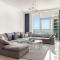Luxury 1BR in Sunrise Bay