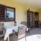 Apartment Susnjici 1 with Pool, Children Playground and Balcony - 巴代尔纳