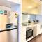 Modern Luxe Chic 2BR Near Southern Cross Station
