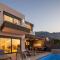 Four Horizons Luxury Villas