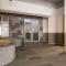 Komfortowy Apartament z Parkingiem i Balkonem Katowice by Noclegi Renters - 卡托维兹