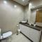 Golf Resort - Apartment - Sleeps4 - Pool - Parking
