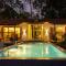 Tealawn Pool Villa, Munnar