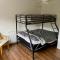 Comfortable 1 Bed Retreat in Batley - Sleeps 3 - Batley
