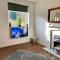 Comfortable 1 Bed Retreat in Batley - Sleeps 3 - Batley