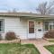 Single Story Denver Ranch Close to DU And Wash Park And DTC - Денвер