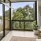 Ocean Horizons with Coral Sea Views
