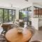 Ocean Horizons with Coral Sea Views