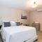 Near Downtown Denver A Huge Home With Two Kitchens - دنفر