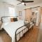 New Cabin Pet Friendly With A Game Room And King Beds - Como