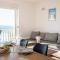 Sunny Hill Apartments with rooftop pool