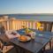 Sunny Hill Apartments with rooftop pool