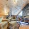 Mtn Views, Yard, and Fire Pit Multi-Level Cabin - Franklin