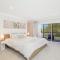 E Retreat On Archbold by Accom Holidays