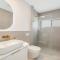 E Retreat On Archbold by Accom Holidays