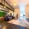 McCormick Pl HUGE 5Br 2Ba with Pool table and optional parking sleeps 12 - Chicago