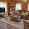 Gorgeous Mountain View Home with HotTub, Fireplace, Loft - 赛维尔维尔