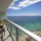 Sky-High Beachfront Penthouse: Stunning Views Pool Gym - Hallandale Beach