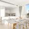 FIRST CLASS 2BR Modern Luxury with Canal Views - Dubaj