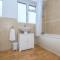 Pass the Keys Divine Spring Escape - Spacious Home-Roundhay Park - 利兹