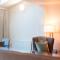 Modern and Spacious Townhouse with Own Carpark Pass the Keys - Cambridge