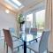 Modern and Spacious Townhouse with Own Carpark Pass the Keys - Cambridge