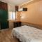 Hostal - Bungalows Camping Cáceres